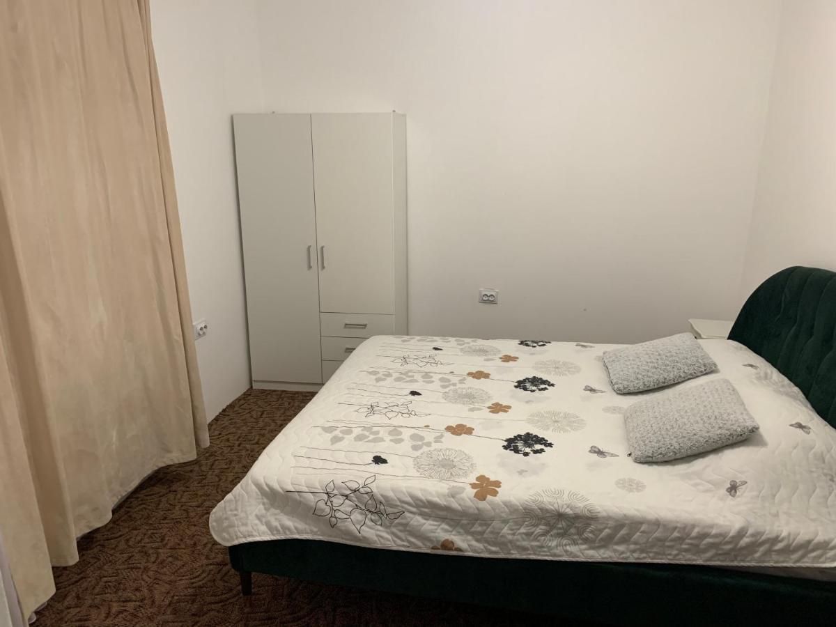 Luxury Accommodation Republicii ブラショフ エクステリア 写真