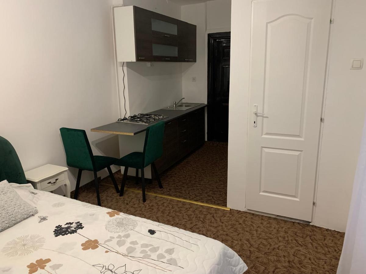 Luxury Accommodation Republicii ブラショフ エクステリア 写真