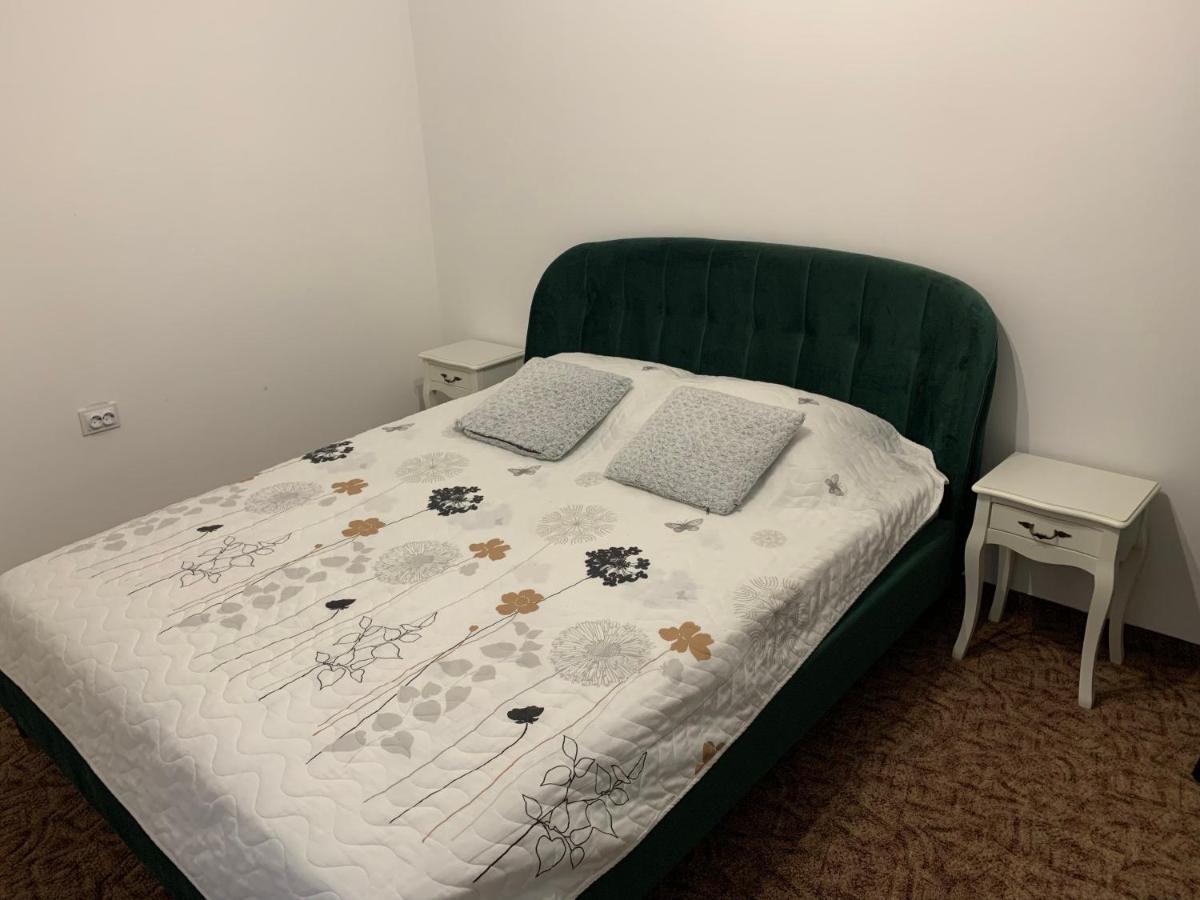 Luxury Accommodation Republicii ブラショフ エクステリア 写真